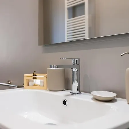 Great Laurentina Metro B شقة *